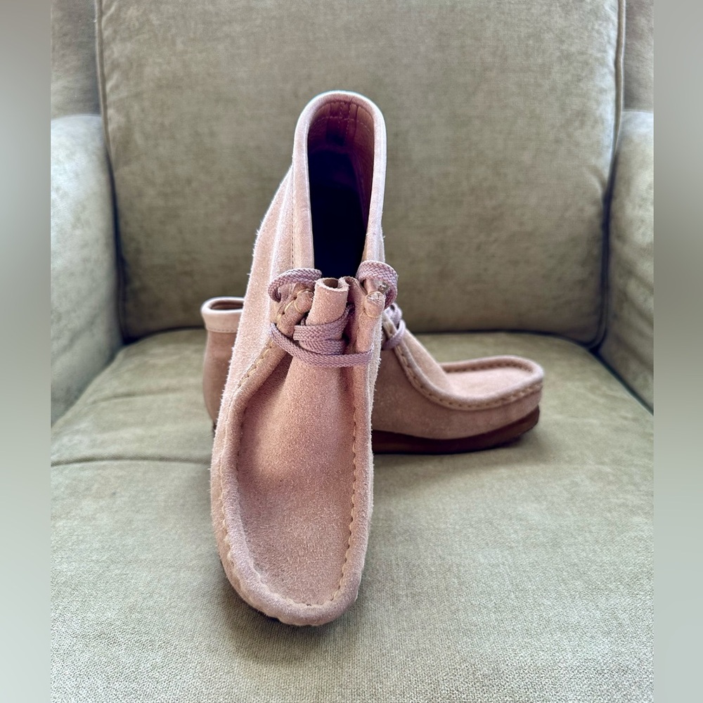 Clarks Originals Wallabee Suede Boots 🥾 - Picture 2 of 8